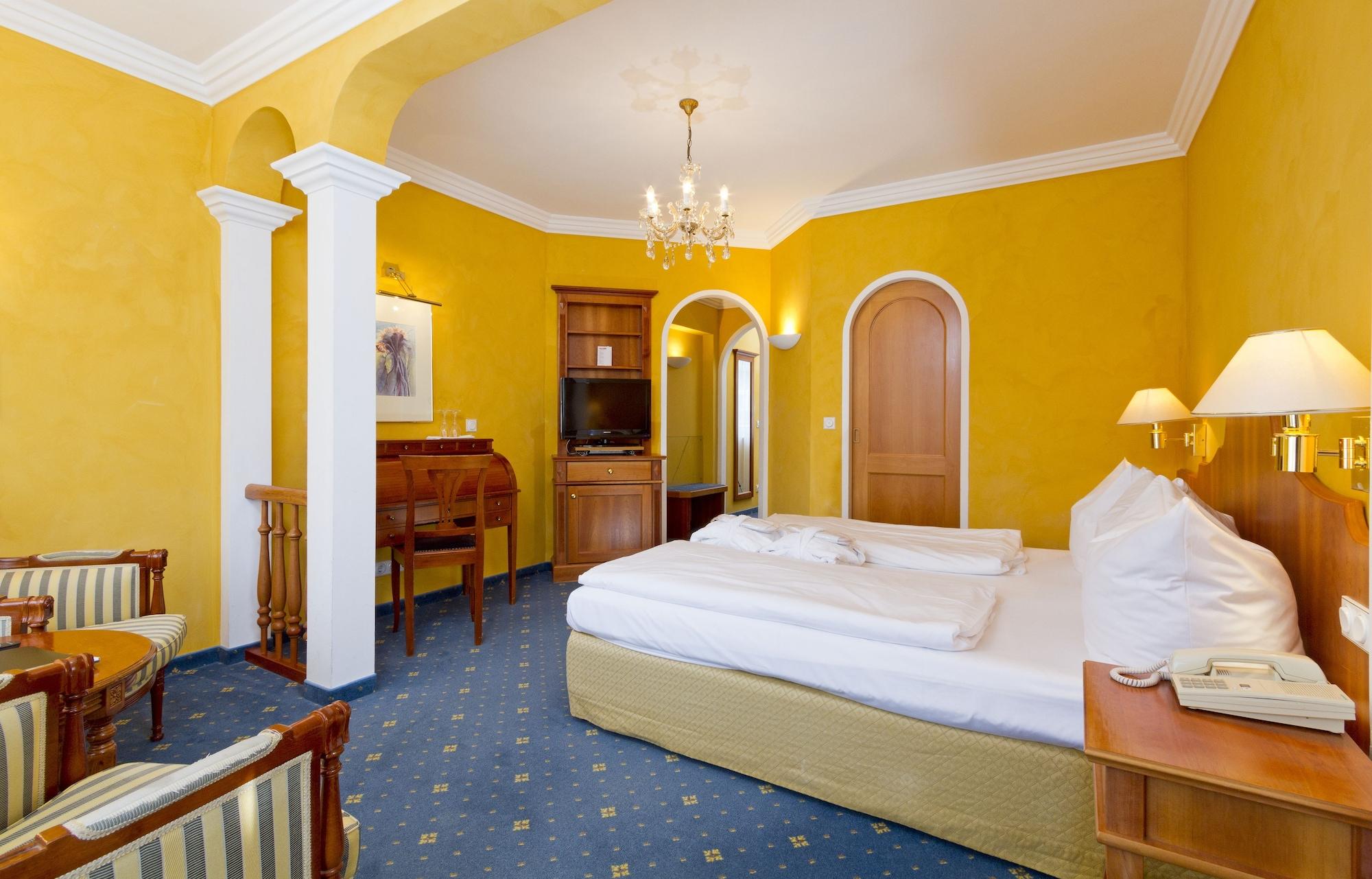Wittelsbacher Hof Swiss Quality Hotel 4*