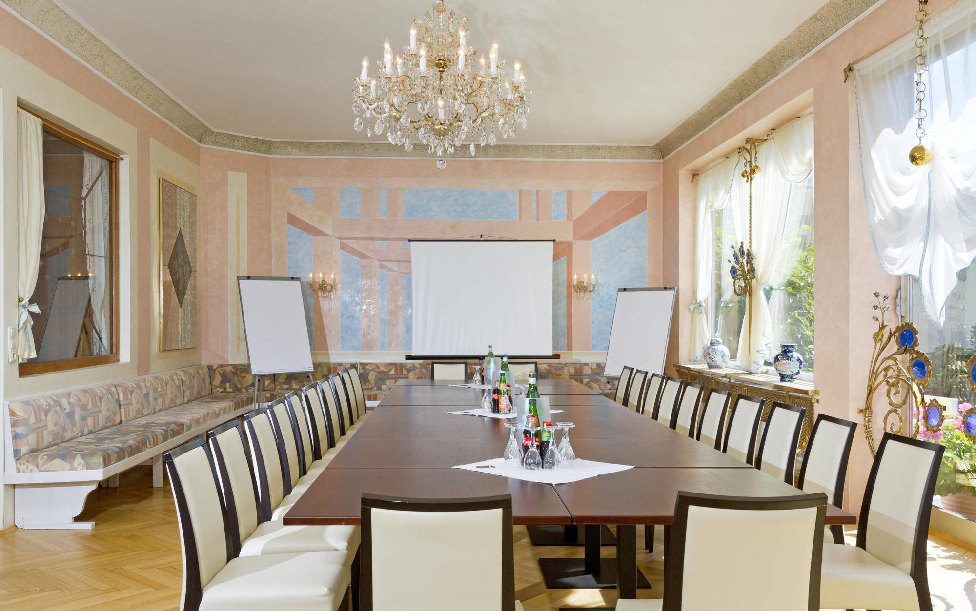 Hotel Wittelsbacher Hof Swiss Quality 4*